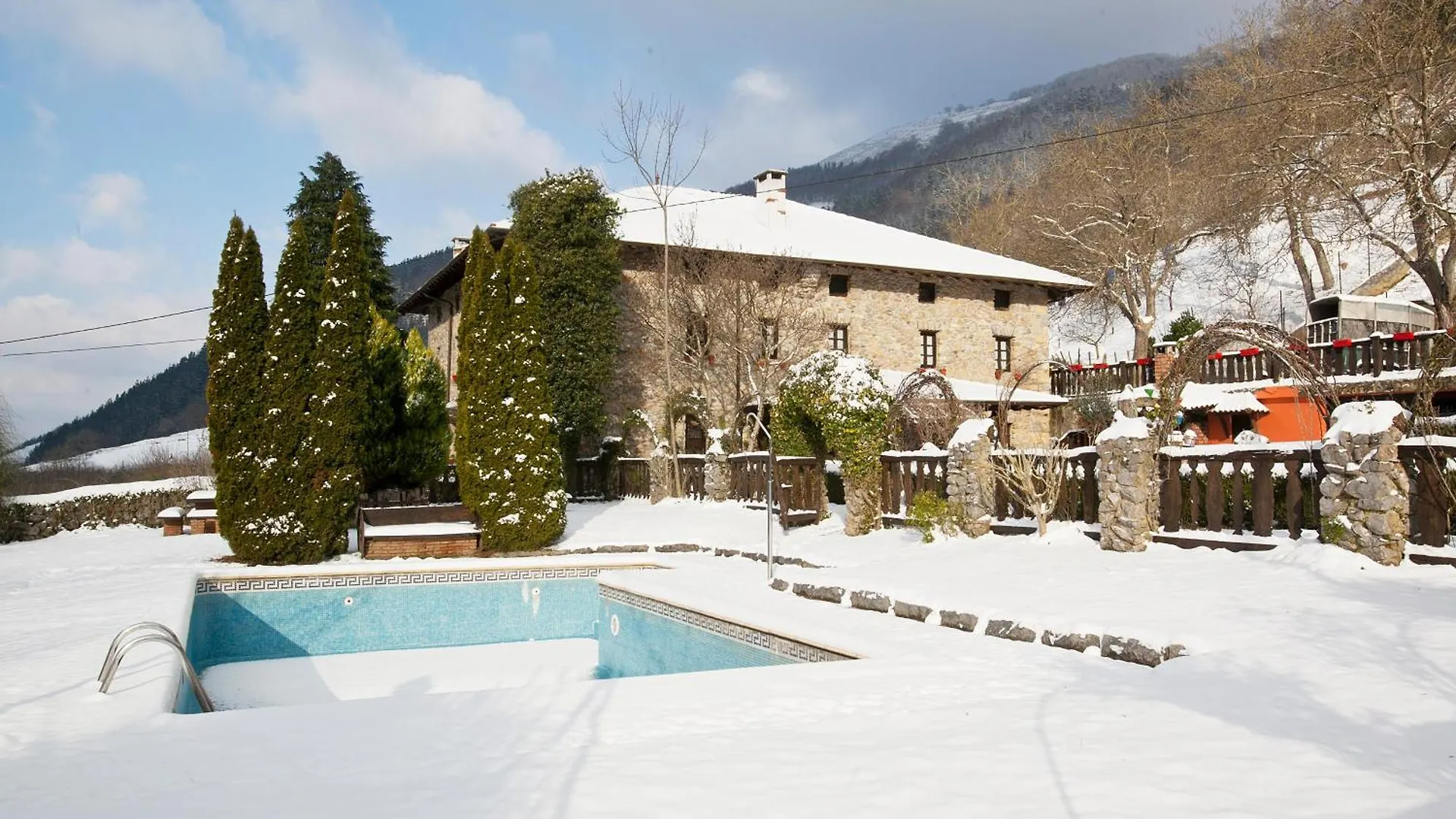 Pensión Agroturismo Izarre Régil
